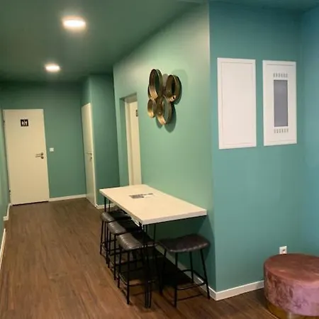 Albergue Nr 9 *